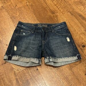 DL 1961 Women’s Jean Shorts Blue Size 24